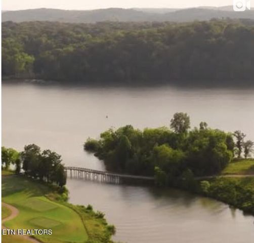 2908 Old Dogwood Tr, Loudon, TN 37774