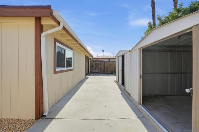 2386 San Bernardo Ave, Hemet, CA 92545