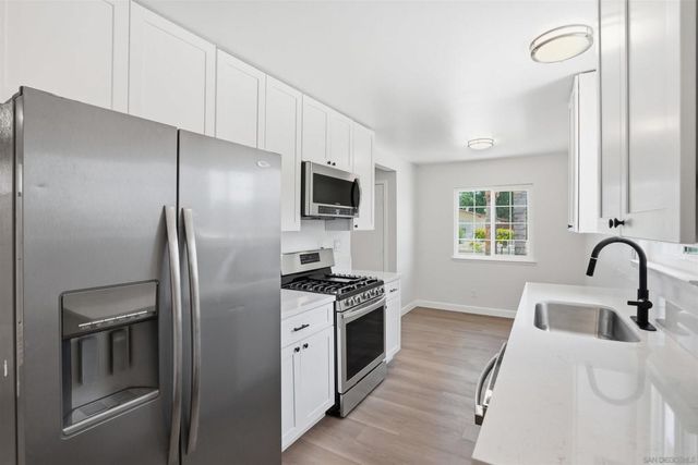 2386 San Bernardo Ave, Hemet, CA 92545