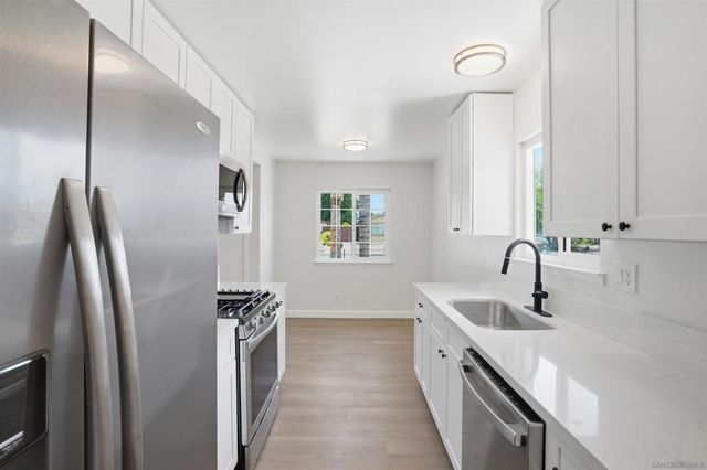 2386 San Bernardo Ave, Hemet, CA 92545