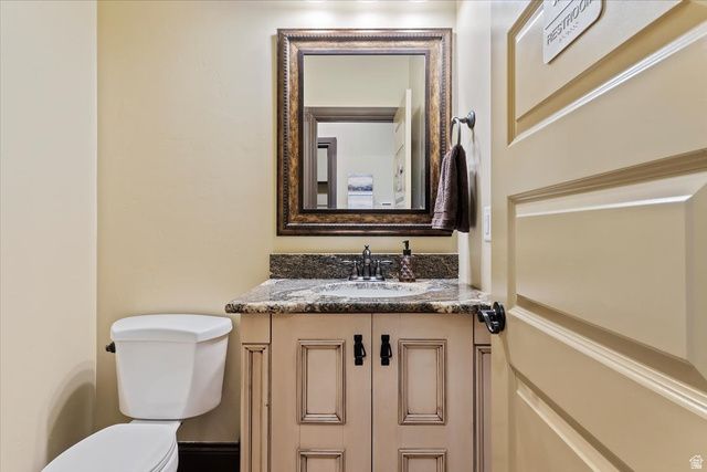 3225 W CHATEAU CIR, South Jordan, UT 84095