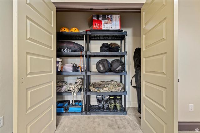 3225 W CHATEAU CIR, South Jordan, UT 84095
