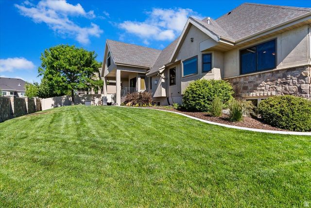 3225 W CHATEAU CIR, South Jordan, UT 84095