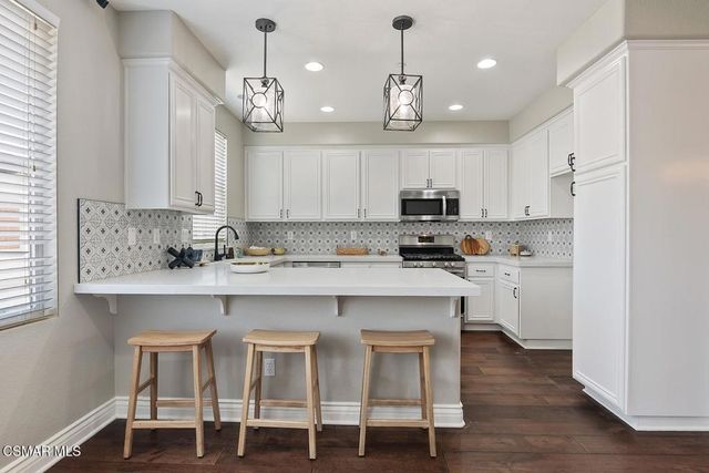 110 Via Katrina, Newbury Park, CA 91320