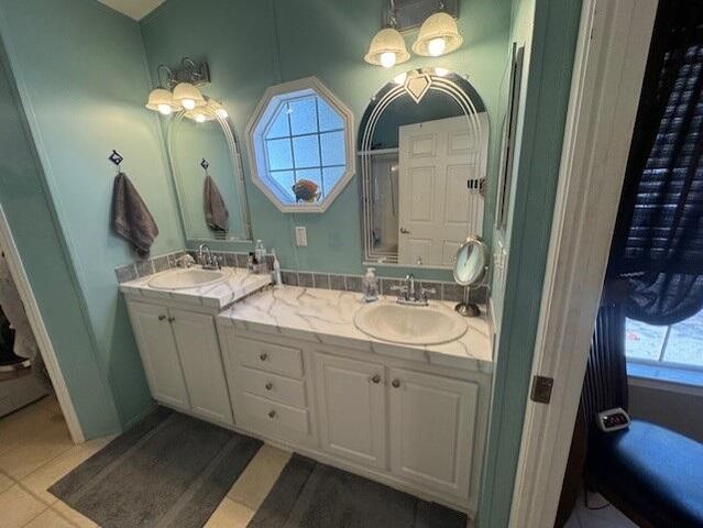 6927 SE Delegate Street, Hobe Sound, FL 33455