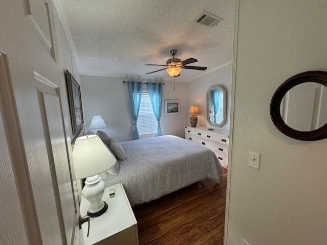 6927 SE Delegate Street, Hobe Sound, FL 33455