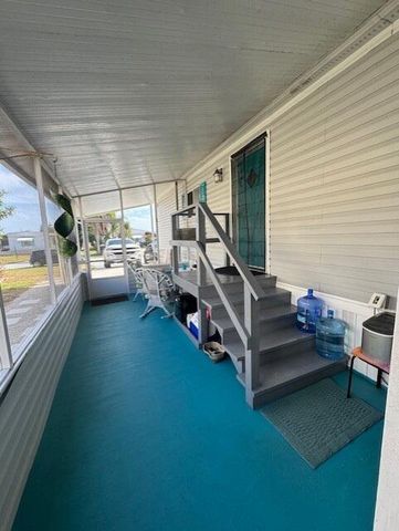 6927 SE Delegate Street, Hobe Sound, FL 33455