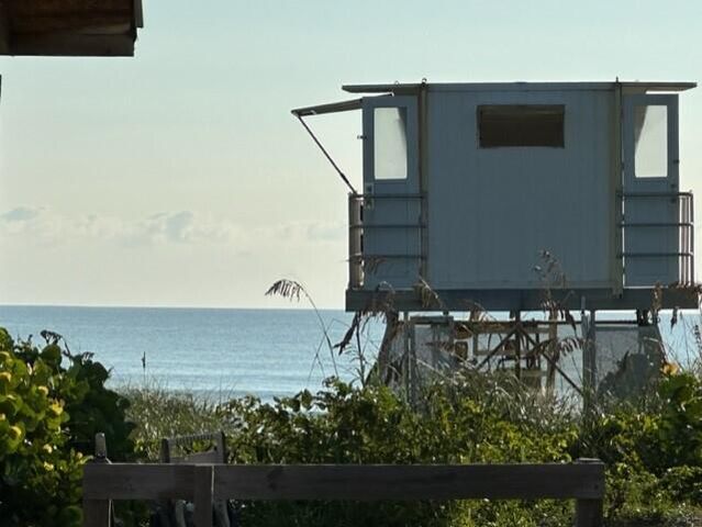 6927 SE Delegate Street, Hobe Sound, FL 33455