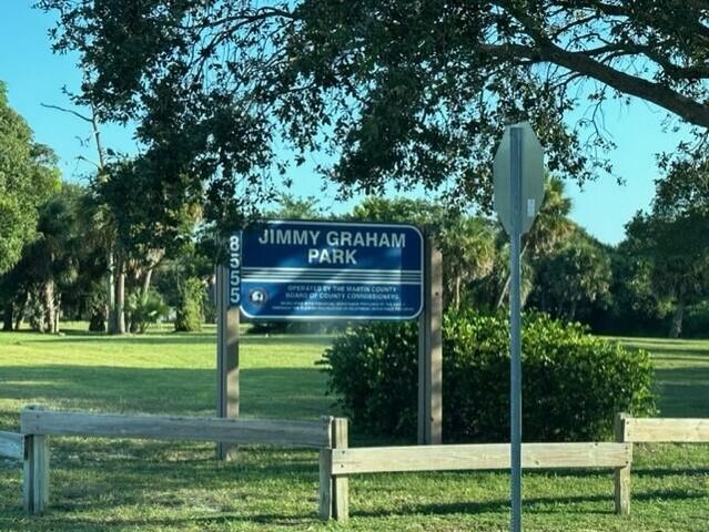 6927 SE Delegate Street, Hobe Sound, FL 33455