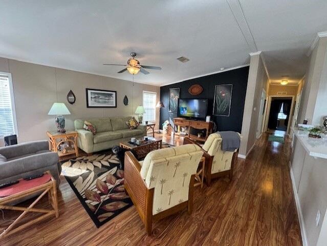 6927 SE Delegate Street, Hobe Sound, FL 33455