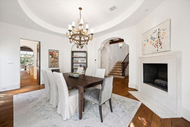 2621 Cason Street, West University Place, TX 77005