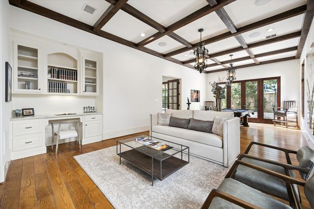 2621 Cason Street, West University Place, TX 77005