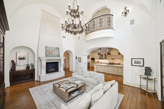 2621 Cason Street, West University Place, TX 77005