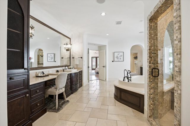 2621 Cason Street, West University Place, TX 77005