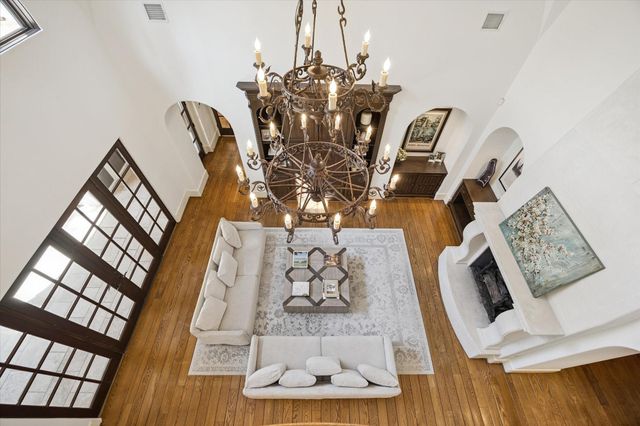 2621 Cason Street, West University Place, TX 77005