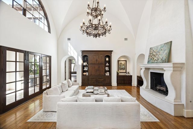 2621 Cason Street, West University Place, TX 77005