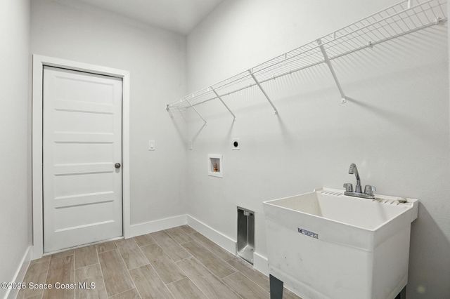 1387 Platt Avenue SW, Palm Bay, FL 32908