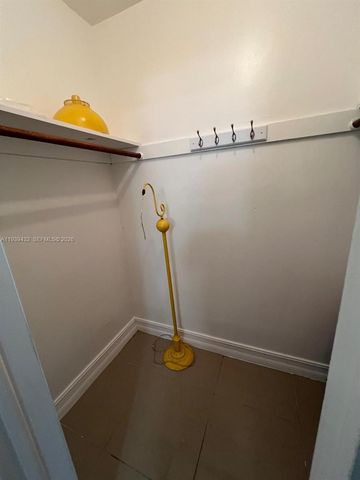 2920 NW 11th Pl, Fort Lauderdale, FL 33311