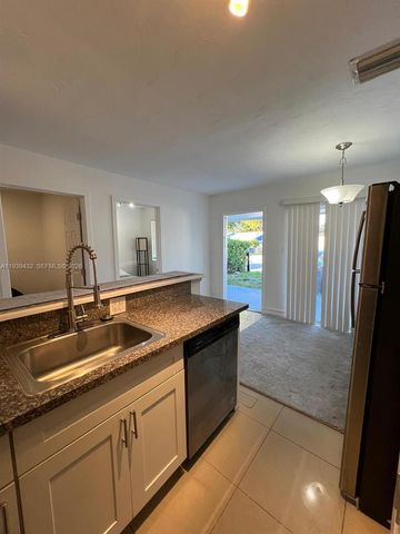 2920 NW 11th Pl, Fort Lauderdale, FL 33311