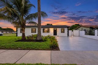 20352 NW 39th Ct, Miami Gardens, FL 33055