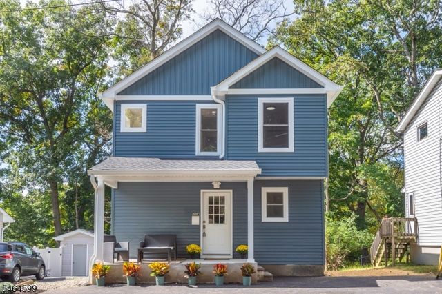204 Idalroy Trl, Hopatcong Boro, NJ 07843