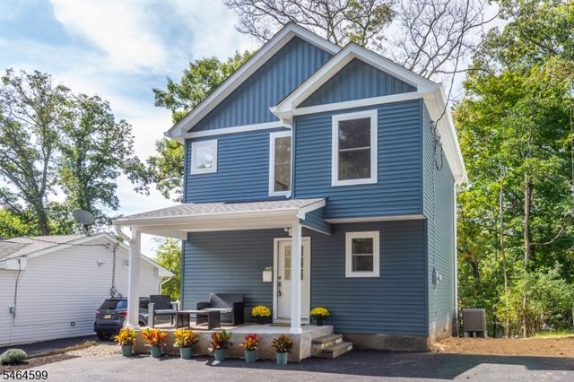 204 Idalroy Trl, Hopatcong Boro, NJ 07843