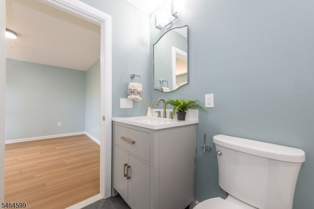 204 Idalroy Trl, Hopatcong Boro, NJ 07843