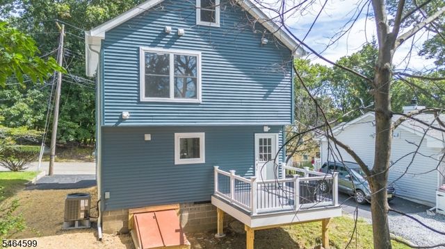204 Idalroy Trl, Hopatcong Boro, NJ 07843