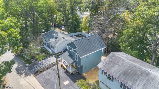 204 Idalroy Trl, Hopatcong Boro, NJ 07843