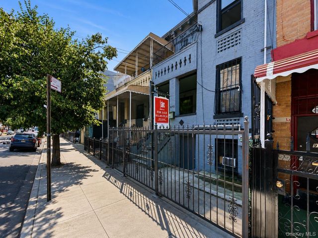 972 Dumont Avenue, Brooklyn, NY 11208
