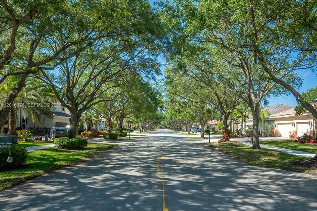 5063 Sweetwater Ter, Cooper City, FL 33330