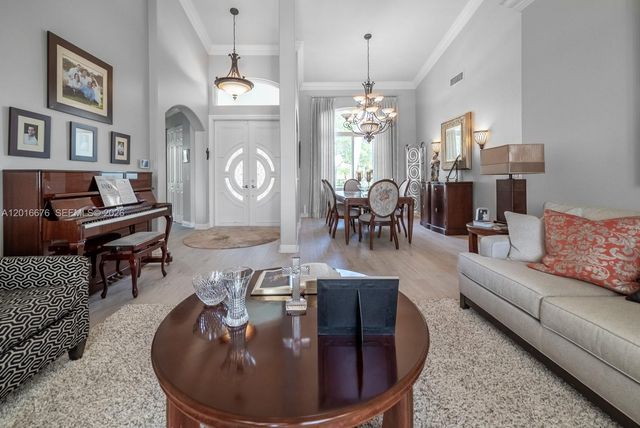 5063 Sweetwater Ter, Cooper City, FL 33330