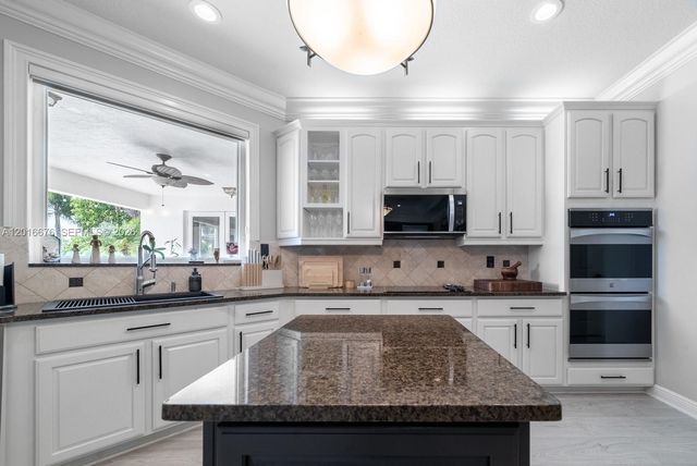 5063 Sweetwater Ter, Cooper City, FL 33330