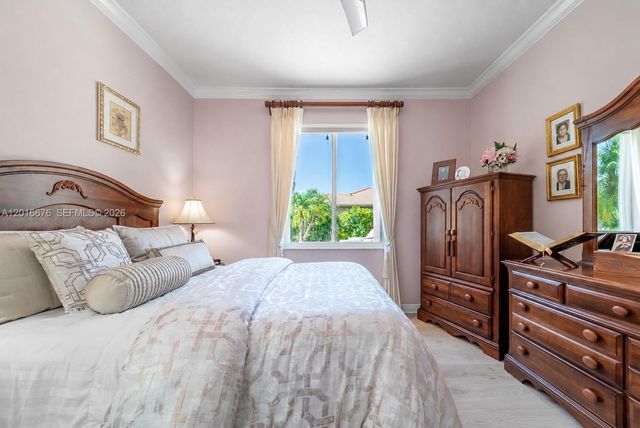 5063 Sweetwater Ter, Cooper City, FL 33330