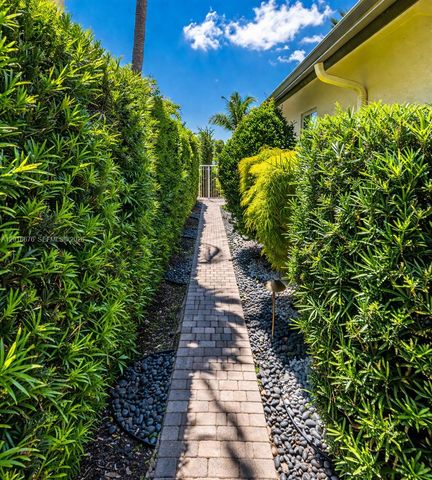 5063 Sweetwater Ter, Cooper City, FL 33330