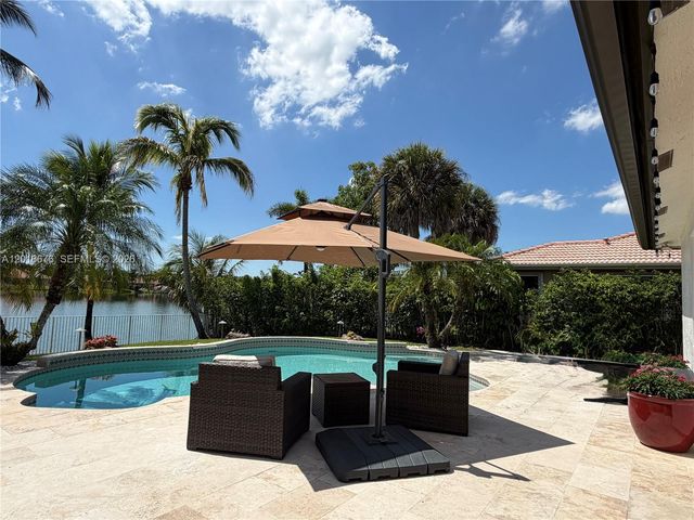 5063 Sweetwater Ter, Cooper City, FL 33330