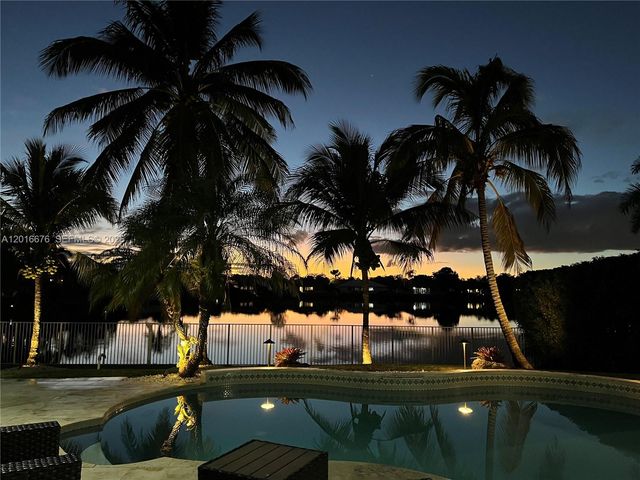 5063 Sweetwater Ter, Cooper City, FL 33330