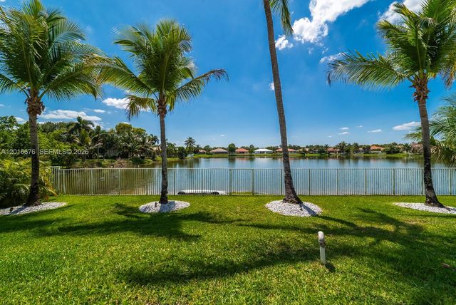 5063 Sweetwater Ter, Cooper City, FL 33330