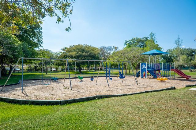 5063 Sweetwater Ter, Cooper City, FL 33330