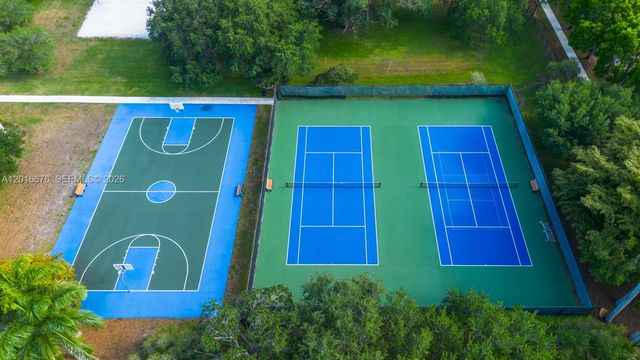 5063 Sweetwater Ter, Cooper City, FL 33330