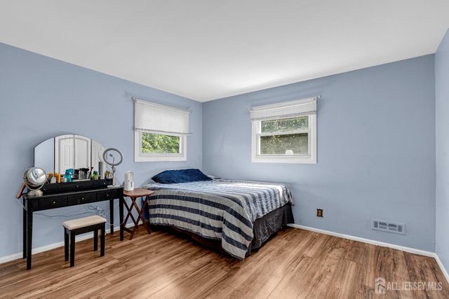 46 park view Drive, Hazlet, NJ 07730