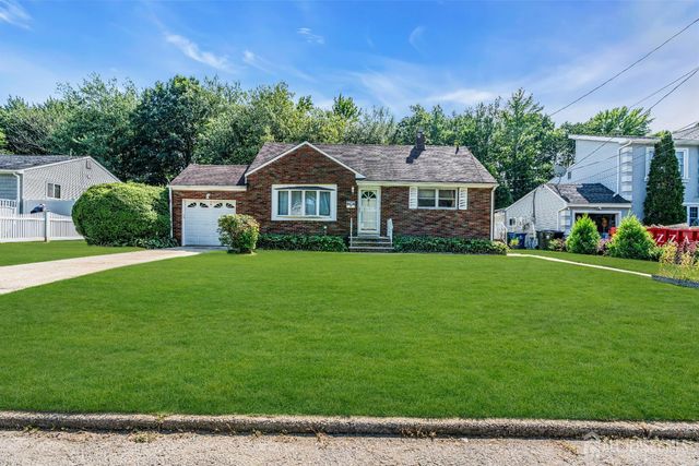 46 park view Drive, Hazlet, NJ 07730