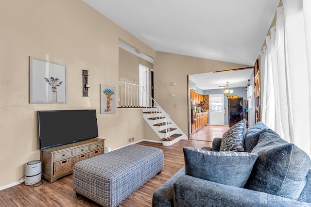 46 park view Drive, Hazlet, NJ 07730