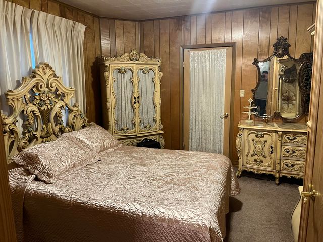 249 W Main Street, Lynch, KY 40855