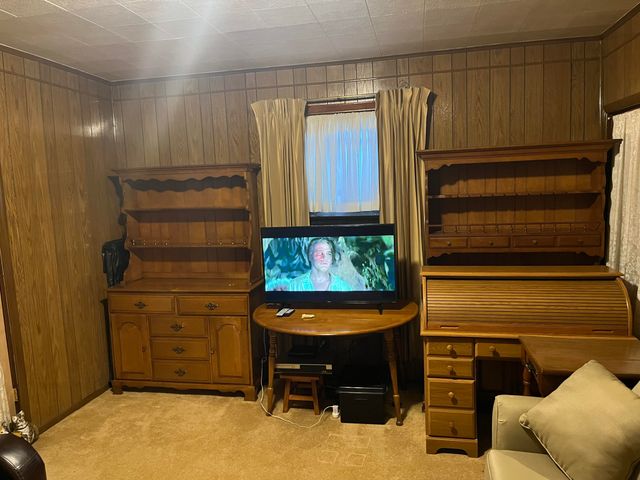 249 W Main Street, Lynch, KY 40855