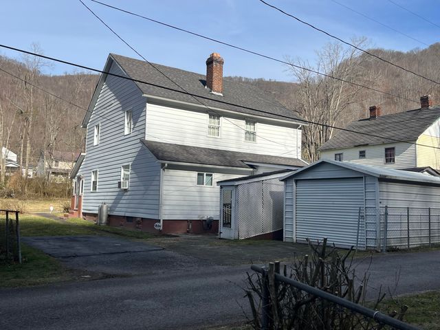 249 W Main Street, Lynch, KY 40855