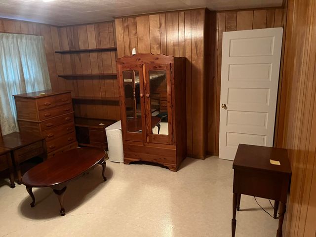 249 W Main Street, Lynch, KY 40855