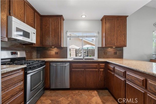 3243 Saratoga, Riverside, CA 92503