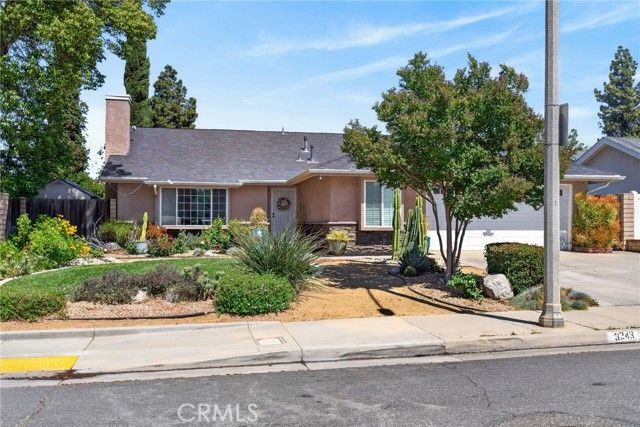 3243 Saratoga, Riverside, CA 92503