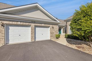 13232 S Bayberry Lane, Plainfield, IL 60544